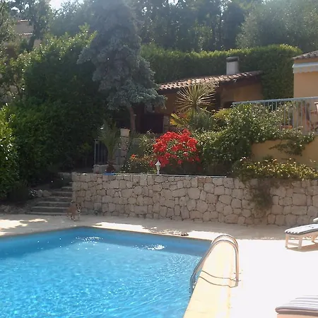 Escale D'azur 3*